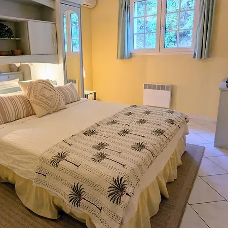 8 Bed With Private Pool & Terrace Villa